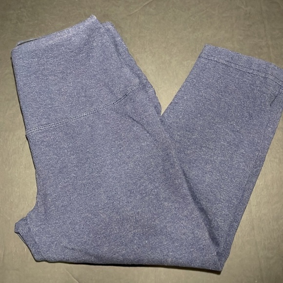 LYSSÉ cotton crop leggings in women’s size small - Picture 4 of 7
